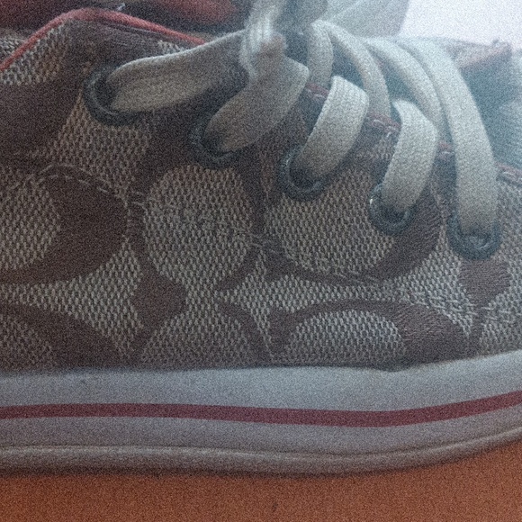 Coach Shoes (Size 6) - Picture 3 of 8